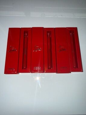 ♥️ Auth Bee Christian Louboutin Red Mini Fragrance Vials Set ♥️